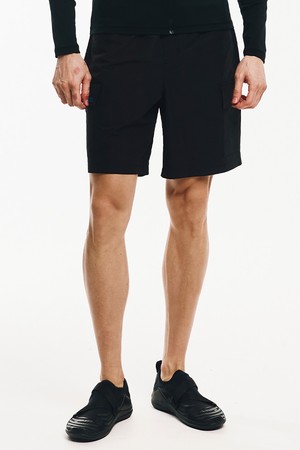 [배럴] 맨 에센셜 5부 카고 워터 쇼츠 블랙 (B6SMWBS102BLK)_BLACK-a