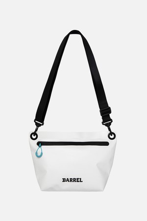 [배럴] 드라이 크로스 백 3L 화이트 (B6SUADB004WHT)_WHITE-a