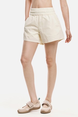 [배럴] 우먼 에센셜 하이웨이스트 3부 레깅스 쇼츠 아이보리 (B6SWWLP001IVR)_IVORY-a