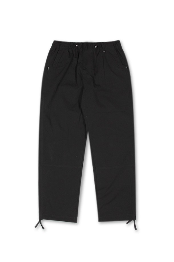 위얼드월드(Weird World) 카모플라쥬 워크 팬츠 블랙은 캐주얼하고 스트릿 스타일을 모두 만족시키는 워크 팬츠입니다. 면과 폴리에스테르 혼방 소재로 제작되어 편안한 착용감과 내구성을 제공합니다. 블랙 컬러 바탕에 카모 패턴이 은은하게 들어가 시크한 멋을 더하며, 밑단 스트링 디테일로 다양한 스타일 연출이 가능합니다. 백라벨 디테일과 히든 컬러 포인트로 위얼드월드만의 개성을 살린 디자인이 특징입니다. 밴딩 처리된 허리로 편안한 착용감을 선사하며, 스트릿 패션을 즐겨 입는 분들께 추천합니다.
