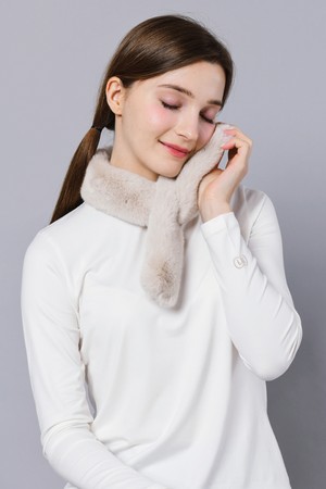 25FW 인조 퍼 크로스 인써트 라이트 모카 베이지 넥 워머_BEIGE-a