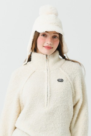 25W 소프트 타입 뽀글이 아이보리 방울 귀달이 캡_IVORY-a