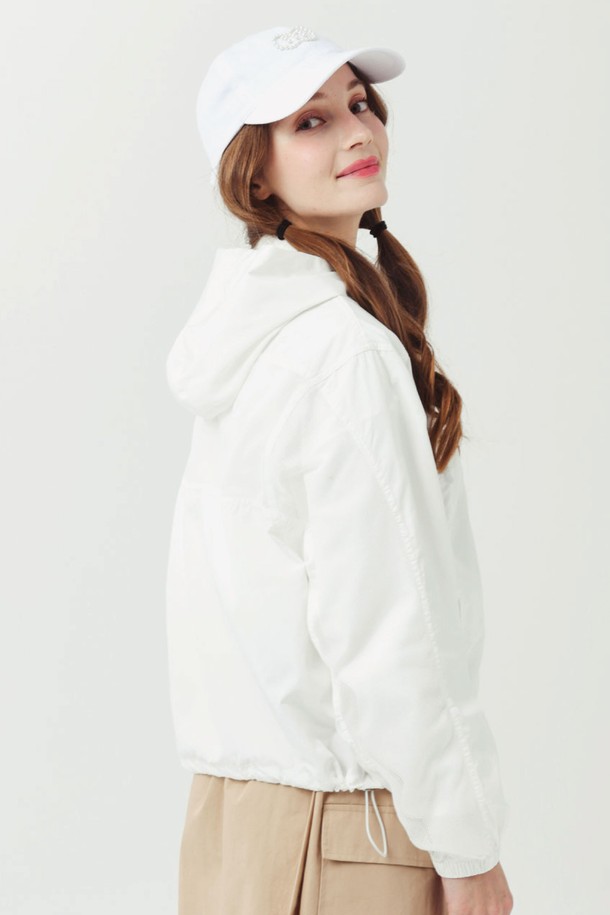 상품 슬라이드 이미지 1