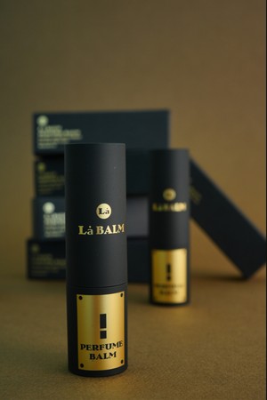 이든제이 라밤 고체 향수 바르는 휴대용 퍼퓸 스틱 9g 클래시크1_BLACK-a