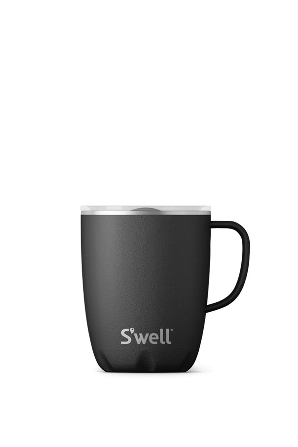 스웰 프리미엄 머그컵 350ml는 심플하고 모던한 디자인의 머그컵입니다. 스테인리스스틸 소재로 제작되어 보온 및 보냉 기능이 뛰어나며, 이중 구조로 제작되어 더욱 뛰어난 보온/보냉 효과를 제공합니다. 350ml 용량으로, 뚜껑과 손잡이가 있어 편리하게 사용할 수 있습니다. 블랙 색상으로 세련된 느낌을 더했습니다.

