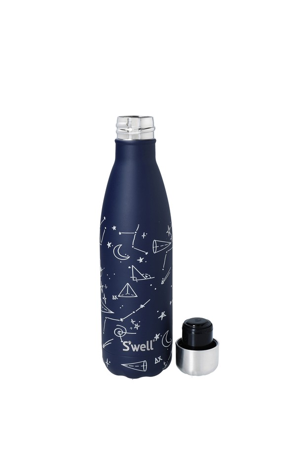 [스웰] 프리미엄 보틀 500ml는 스테인리스스틸, PP, 실리콘 소재로 제작되었으며, 24-48시간 동안 보냉, 12-24시간 동안 보온이 가능한 보틀입니다. 500ml 용량으로, 트리블월 진공단열 기술로 뛰어난 보온/보냉 효과를 제공하며, 결로 현상을 방지합니다. 슬림한 디자인으로 차량 컵홀더에 호환되며 가방 수납이 용이합니다. Teakwood, Calacatta Gold, Pyrite 등 다양한 33가지 컬러 옵션을 제공합니다. 스포츠 스트로 캡, 커뮤터 리드 등 다양한 액세서리와 함께 사용할 수 있습니다.
