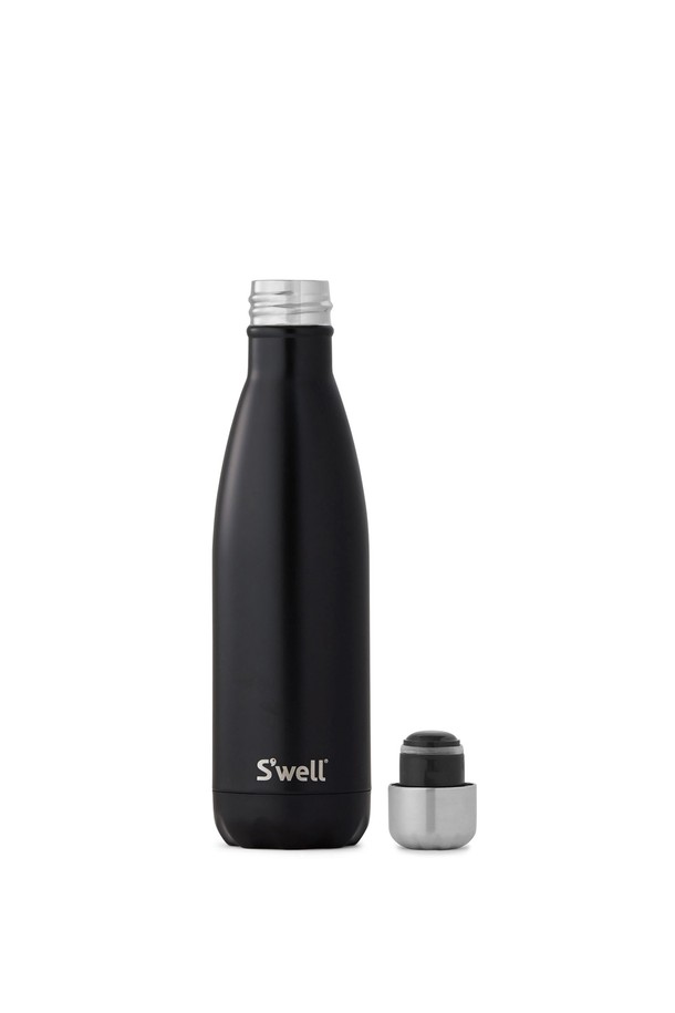 [스웰] 프리미엄 보틀 500ml는 심플하고 모던한 디자인의 스테인리스스틸 보틀입니다. 500ml 용량으로 넉넉하게 음료를 보관할 수 있으며, 진공 이중 구조로 보온 및 보냉 기능을 제공합니다. 누수 방지 기능과 휴대성을 갖춰 일상생활, 아웃도어 활동 등 다양한 상황에서 유용하게 사용할 수 있습니다. 블랙 색상으로 어떤 스타일에도 잘 어울립니다. 스웰 프리미엄 보틀로 언제 어디서든 시원하고 따뜻한 음료를 즐겨보세요.
