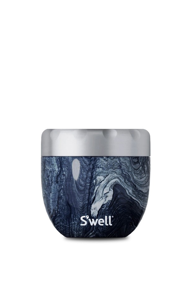 [스웰] 프리미엄 잇츠 투인원 도시락 636ml는 블루와 화이트 두 가지 색상으로 출시된 보온/보냉 기능을 갖춘 도시락통입니다. 스테인리스스틸 소재로 제작되었으며 2단 구성과 투인원 타입 디자인이 특징입니다. 636ml 용량으로 넉넉한 양을 담을 수 있으며, 마블 패턴이 적용되어 고급스러운 느낌을 더했습니다. 일상생활에서 편리하게 사용할 수 있는 프리미엄 도시락입니다.
