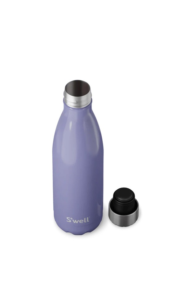 [스웰] 프리미엄 보틀 500ml는 음료를 보관하기에 적합한 텀블러/보틀입니다. 스테인리스 스틸, PP, 실리콘 소재로 제작되었으며, 보온 및 보냉 기능을 갖춰 실용성을 높였습니다. 슬림한 디자인과 곡선형 바디, 이중벽 구조로 그립감이 우수하며, 누수 방지 및 결로 방지 기능으로 더욱 편리하게 사용할 수 있습니다. Teakwood, Calacatta Gold, Pyrite, Rose Agate 등 17가지 다채로운 컬러 옵션으로 제공됩니다. 500ml 사이즈로, 일상생활에서 유용하게 활용할 수 있습니다.

