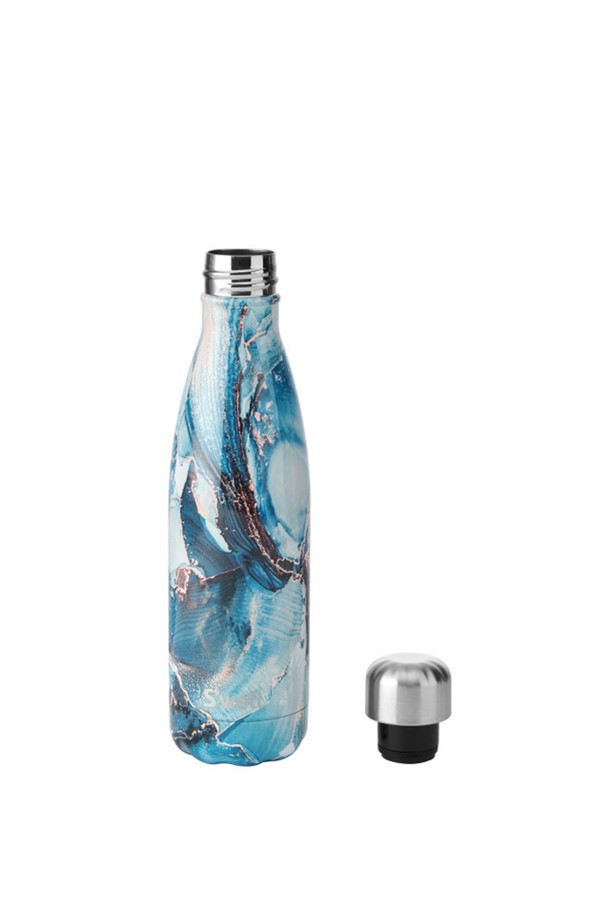 [스웰 (S'well)] 프리미엄 보틀 500ml는 시원함과 따뜻함을 오래 유지하는 보온/보냉 기능의 스테인리스 스틸 보틀입니다. 이중 진공 단열 구조로 제작되어 휴대성이 뛰어나며, 생활 방수가 가능하여 언제 어디서든 편리하게 사용할 수 있습니다. 블루, 화이트 색상에 마블, 추상 무늬가 더해져 감각적인 디자인을 자랑합니다. 500ml 용량으로, 음료를 넉넉하게 즐길 수 있습니다. 일상 속에서 스타일리시하게 사용할 수 있는 필수 아이템입니다.
