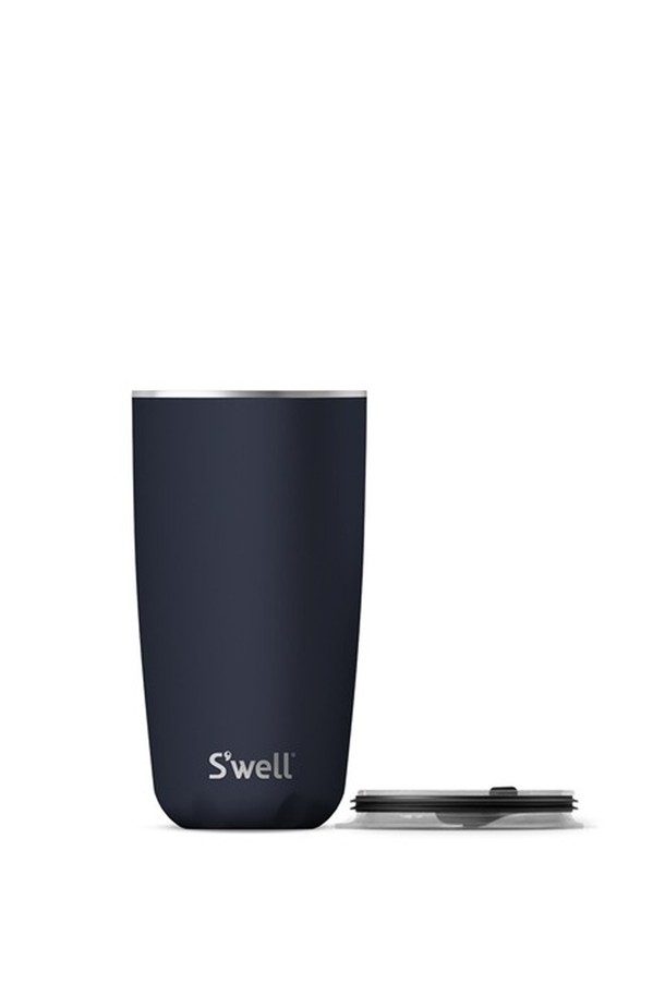 [스웰] 텀블러 530ml는 530ml 용량의 스테인리스 스틸 텀블러입니다. 네이비 색상으로, 이중 구조 설계로 보온 및 보냉 기능이 뛰어나며, 생활 방수가 가능하여 휴대하기 편리합니다. 스웰 텀블러는 야외 활동이나 일상생활에서 음료를 즐기기에 적합합니다. 세련된 디자인으로, 언제 어디서든 스타일리시하게 사용할 수 있습니다.
