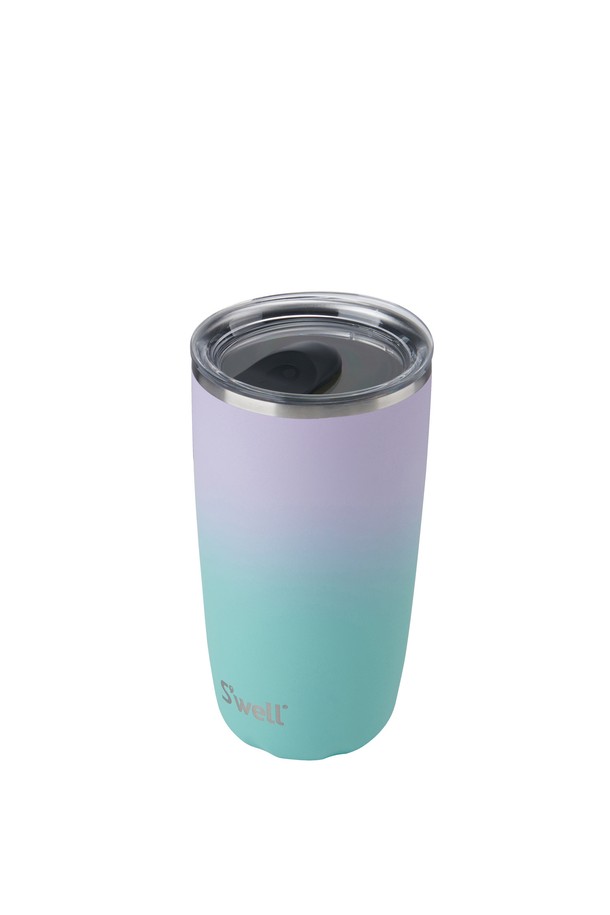 [스웰] 텀블러 530ml는 스테인리스 스틸, PCT, PP, 실리콘 소재로 제작되어 보온 및 보냉 기능을 제공합니다. 530ml 용량으로, 퍼플, 민트 두 가지 컬러 옵션을 제공하며, 이중 구조 뚜껑과 불규칙한 패턴 기법이 특징입니다. 최대 12시간의 보냉 효과와 최대 4시간의 보온 효과를 유지하며, 무게는 240g입니다. Sports Cap, Flip Straw Cap, Commuter Lid, Slide-Open Lid, Swing Cap 등 다양한 호환 액세서리로 편리하게 사용할 수 있습니다.
