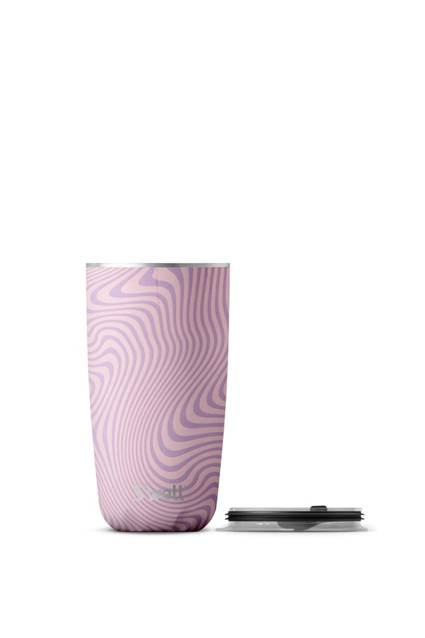[스웰] 텀블러 530ml는 핑크 색상의 웨이브 무늬가 돋보이는 텀블러입니다. 스테인리스스틸 소재로 제작되어 보온, 보냉 기능을 제공하며 생활 방수가 가능합니다. 이중 구조로 제작되어 휴대성이 뛰어나며, 530ml 용량으로 넉넉하게 사용 가능합니다.
