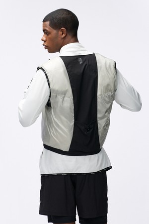 어시스트 유틸리티 러닝 패디드 베스트 (Light Gray)_GREY-a