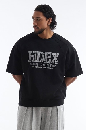 코어 컷라인 하프 스웨트 셔츠 (Black)_BLACK-a