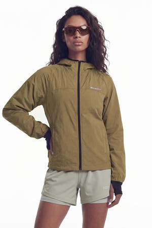 어시스트 경량 패커블 자켓 W (Camel)_CAMEL-a