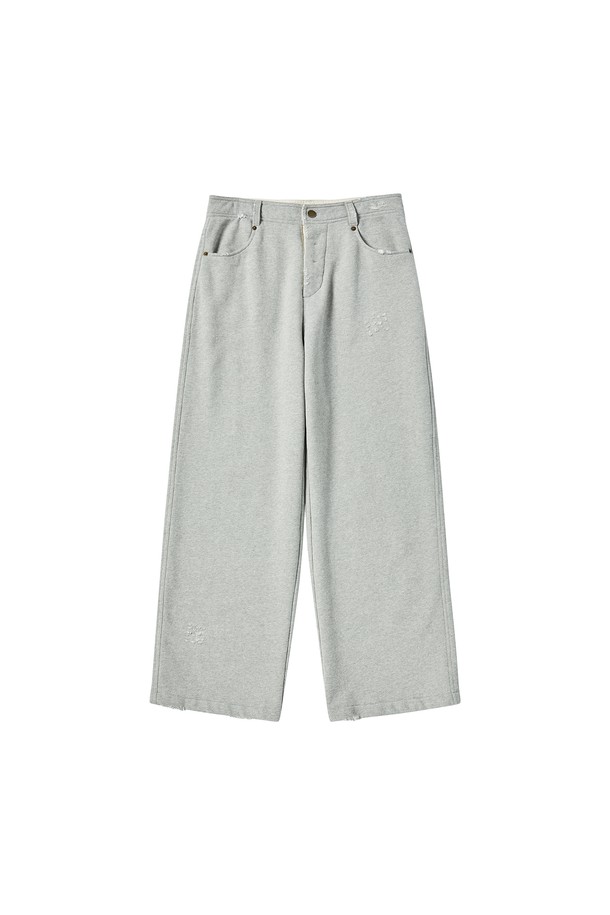 부드러운 플리스 소재의 테일러드 플리스 스웨트 팬츠 그레이입니다. 넉넉한 루즈핏과 와이드한 디자인으로 편안한 착용감을 선사하며, 가을, 겨울 시즌에 따뜻하게 입을 수 있습니다. 무지 스타일로 어떤 상의와도 쉽게 매치할 수 있으며, 캐주얼, 미니멀, 클래식 스타일을 즐겨 입는 분들께 추천합니다. 허리 밴딩 처리와 테일러드 디테일로 편안함과 스타일을 동시에 잡았습니다. 집콕룩, 산책룩으로 활용하기 좋습니다.
