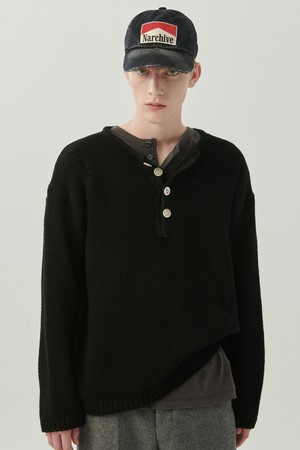 아카이브 헤비 웨이트 코튼 데미지 디테일 헨리넥 니트 블랙