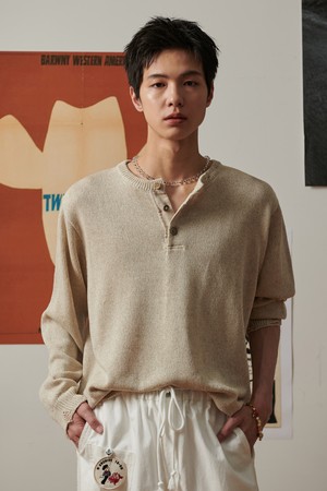 린넨 블렌디드 빈티지 가먼트 헨리넥 니트 아이보리