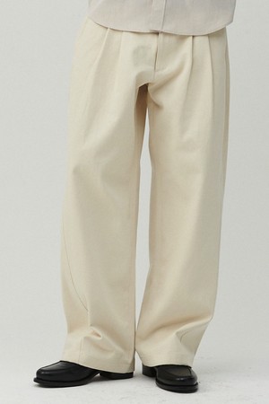 스트럭처드 코튼 커브드 팬츠 크림