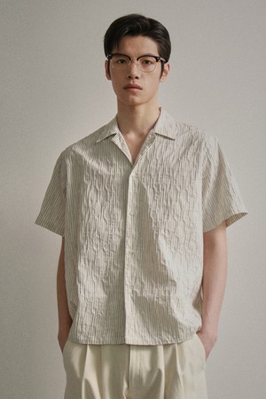 에어리 핸드 메이드 스트라이프 오픈 카라 반팔 셔츠 아이보리