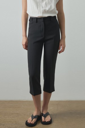 카프리 팬츠_블랙