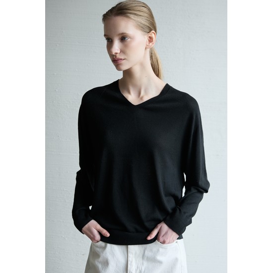 Wholegarment Wool V-Neck Knit_Black