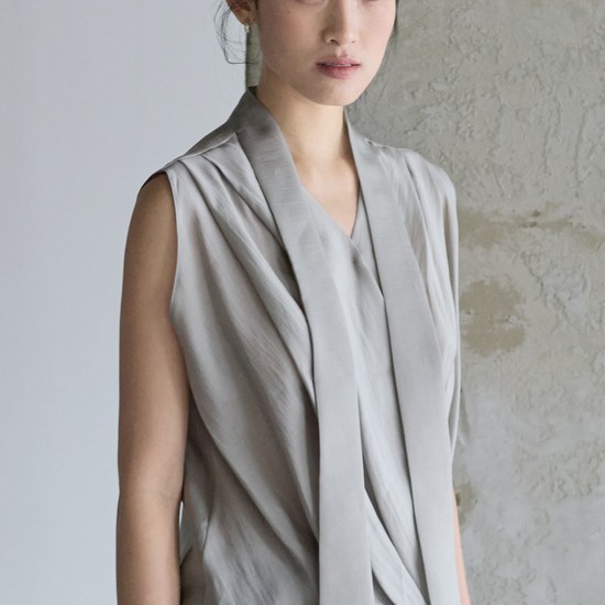 Flow Scarf Blouse_Taupe Gray