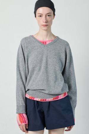 Mellow V Knit Gray