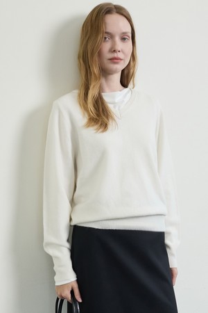 Soft Touch V Knit_Ivory