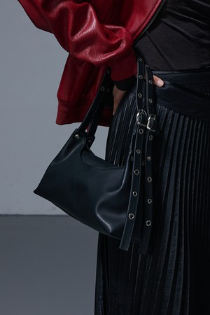 BRIDGE BAG COW LEATHER BLACK 브릿지백 소가죽 블랙