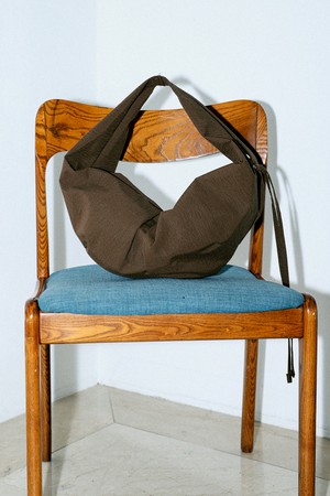 LUVIN BAG LARGE NYLON BROWN 러빈백 라지 나일론 브라운