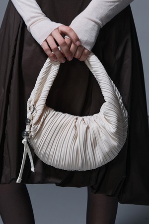 LUVITS BAG SMALL IVORY 러비츠백 스몰 아이보리