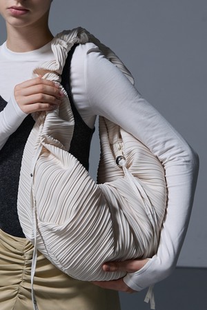 LUVITS BAG LARGE IVORY 러비츠백 라지 아이보리