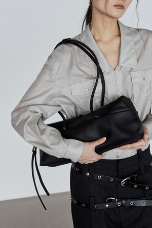 MARTIN BAG LARGE COW LEATHER BLACK 마틴백 라지 소가죽 블랙