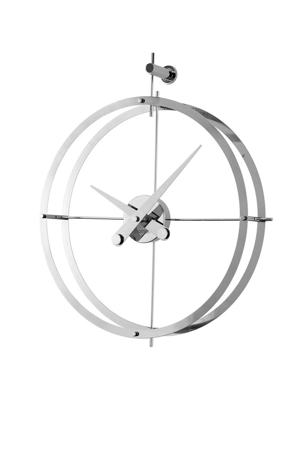 노몬 도스푼토스 실버 벽시계는 스페인 디자이너 호세 마리아 레니아(JOSE MARIA REINA)의 감각적인 디자인이 돋보이는 벽시계입니다. 스틸과 우드 소재의 조화로 모던하면서도 유니크한 분위기를 연출하며, 아방가르드한 스타일을 추구하는 공간에 잘 어울립니다. 핸드메이드 방식으로 제작되어 섬세함을 더했으며, 독일 UTS 쿼츠 무브먼트를 탑재하여 정확한 시간을 제공합니다. 세련된 실버 컬러는 어떤 인테리어에도 자연스럽게 녹아들어 감각적인 공간을 완성합니다.
