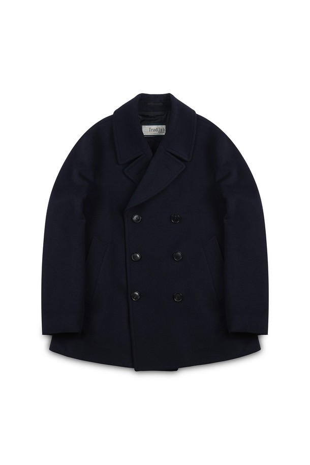 버로우 오버사이즈 울 피코트는 여성용 아우터로, 가을과 겨울에 착용하기 좋은 두꺼운 울 소재의 피코트입니다. 블랙과 네이비 두 가지 색상으로 제공되며, 클래식하고 미니멀한 스타일을 연출합니다. 오버핏 실루엣과 숄더 패드로 세련된 핏을 강조하며, 더블 버튼 여밈 방식으로 디자인되었습니다. 일상, 오피스룩, 출근룩, 모임룩 등 다양한 TPO에 활용 가능하며 클래식, 미니멀, 시크한 스타일을 완성합니다.
