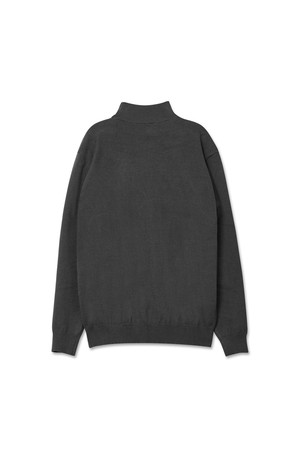 트래드클럽 베이직 하프 폴라넥 니트