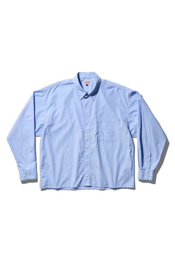 **햄 스트레이트 셔츠 스카이 블루**

하늘색 컬러의 햄 스트레이트 셔츠입니다. 봄, 여름에 착용하기 좋은 얇은 두께감의 긴소매 셔츠로, 베이직하고 캐주얼한 스타일을 연출합니다. 밑단 컷오프 디테일이 돋보이며, 스트레이트 핏으로 편안하게 착용할 수 있습니다. 일상복으로 활용하기 좋은 무지 셔츠로, 미니멀한 스타일을 선호하는 분들께 추천합니다. 공용으로 착용 가능합니다.
