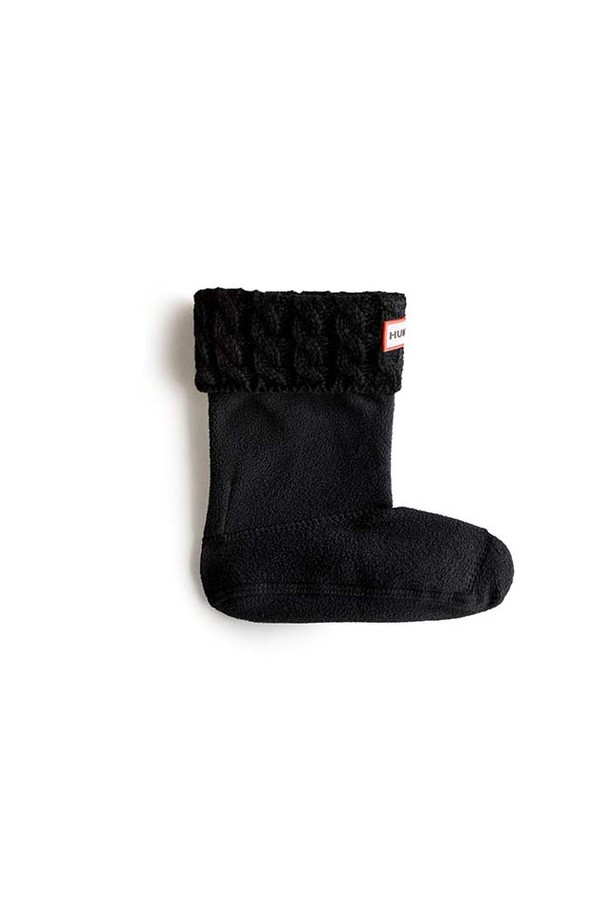 [KIDS] 오리지날 6 스티치 케이블 부츠삭스 - 블랙 KAS3420AABBLK는 키즈용 양말/삭스 제품입니다. 면 소재로 제작되어 가을, 겨울철 보온에 효과적이며, 일상생활에서 편안하게 착용할 수 있습니다. 클래식하고 캐주얼한 스타일을 연출하며, 케이블 패턴과 6 스티치 디테일이 돋보입니다. 부츠삭스 형태로 제작되어 활동적인 아이들에게 적합하며, 블랙 컬러로 어떤 옷에도 무난하게 잘 어울립니다.
