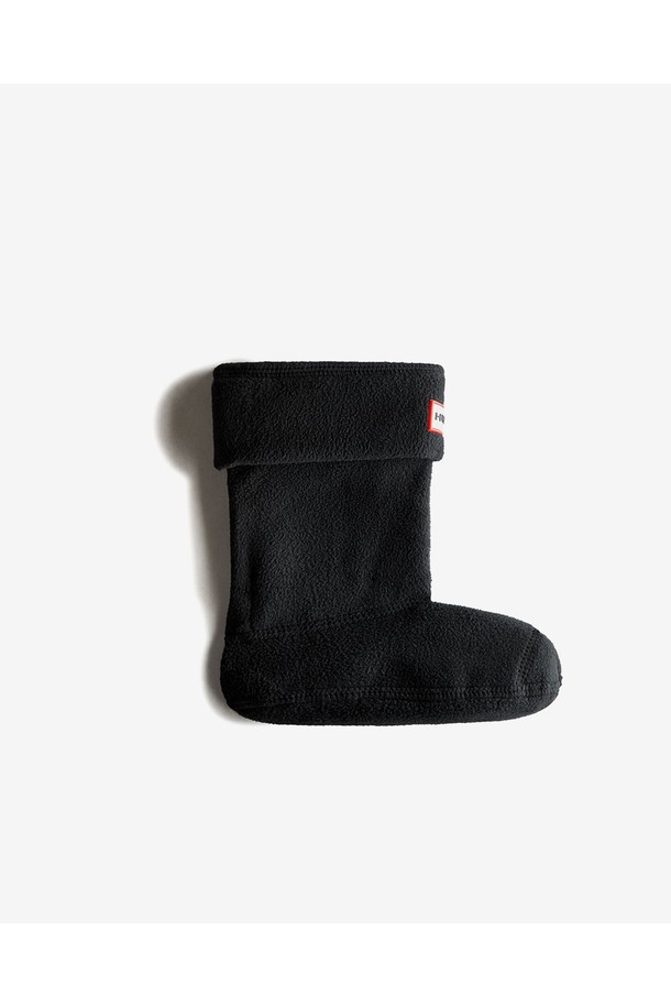 [KIDS] 오리지널 부츠삭스 - 블랙 KAS3419RCFBLK는 키즈용 부츠형 양말로, 가을과 겨울에 착용하기 좋습니다. 미니멀, 캐주얼, 클래식 스타일의 의상에 잘 어울리며, 출근룩에도 활용할 수 있습니다. 나일론과 스판덱스 소재로 제작되어 편안한 착용감을 제공합니다. 블랙 컬러의 무지 디자인으로 다양한 스타일 연출에 용이합니다.
