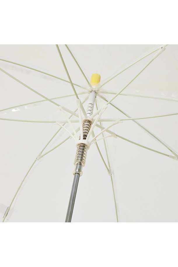 [KIDS] 머스타치 버블 우산 - 옐로우 HDK0001CUZYEL은 아이들을 위한 귀여운 머스타치 캐릭터 디자인의 우산입니다. 옐로우와 화이트 컬러 배색으로 산뜻함을 더하며, 폴리에스테르 소재로 제작되어 튼튼합니다. 버블 디자인과 방수 기능을 갖춰 일상생활에서 유용하게 사용할 수 있으며, 봄, 여름, 가을, 겨울 사계절 내내 사용 가능합니다. 키즈 사이즈로 제작되어 아이들이 편안하게 사용할 수 있으며, 캐주얼 스타일에 잘 어울립니다.
