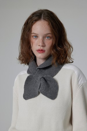 [WOMEN] 에센셜 니트 머플러 - 차콜 HDW0002CNZCHC