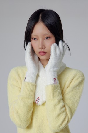 [WOMEN] 소프트 헤어리 장갑 - 아이보리 HDW0001CGZIVO