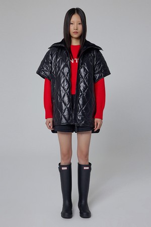 [WOMEN] 원더러 부클 포인트 패딩 케이프 - 블랙 HDW0004AOZBLK