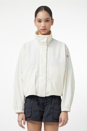 [WOMEN] 플레이 숏 웨더 자켓 - 아이보리 HEW0007AJZIVO