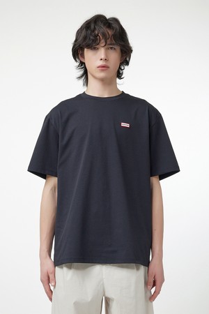 [MEN] 플레이 시그니처 로고 티셔츠 - 블랙 HEM0002ATZBLK