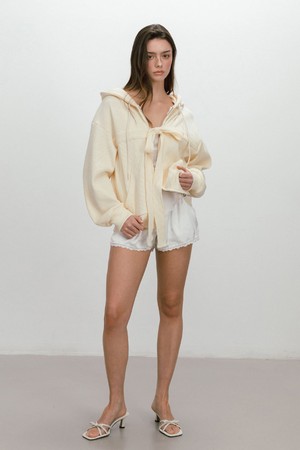 SATIN LACE SHORTS / IVORY