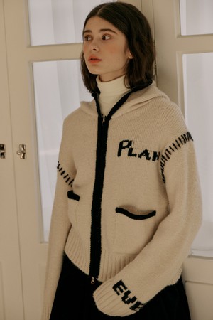 Knitting Hoddie Zipup Ivory