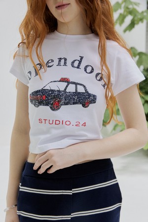 Opendoor car crop tee Ivory